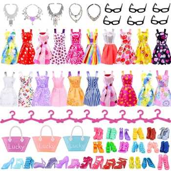 40 adet / takım Barbie Giysi Ve Aksesuarları Moda Elbiseler ayakkabı çantaları Askı Gözlük Kulaklık Fit 11.8 İnç Barbie Bebek Kız Hediye